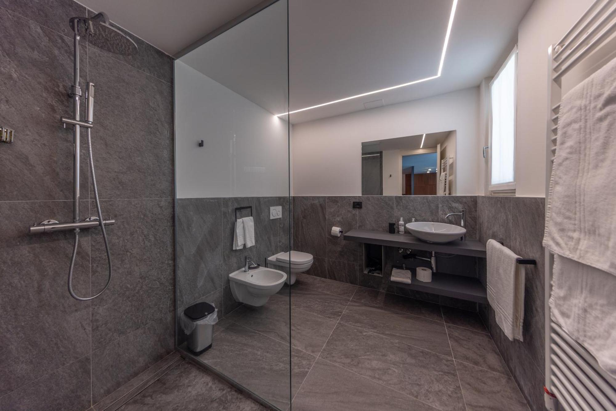 La Barchessa Loft & Rooms - Free Parking Тренто Екстер'єр фото