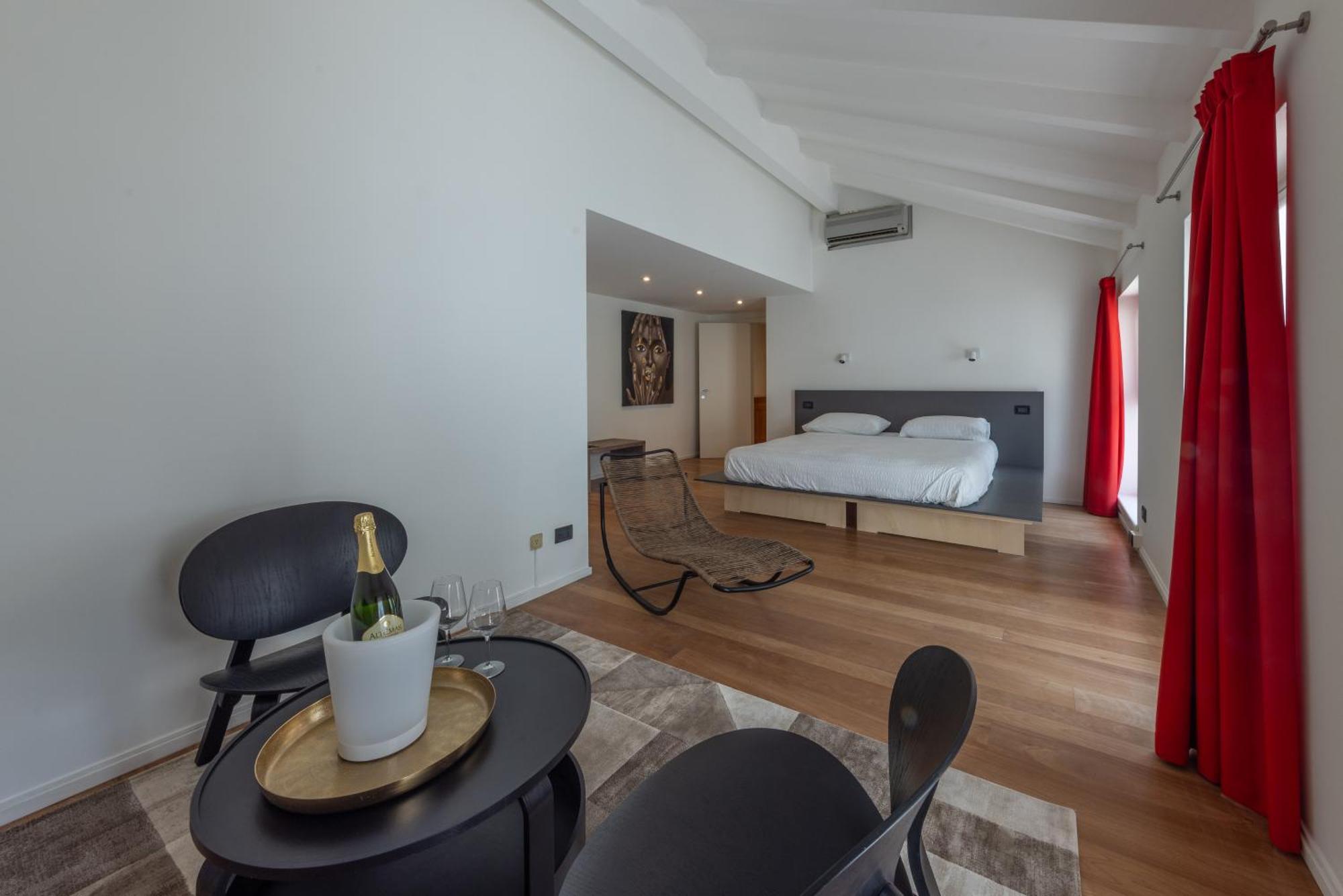 La Barchessa Loft & Rooms - Free Parking Тренто Екстер'єр фото